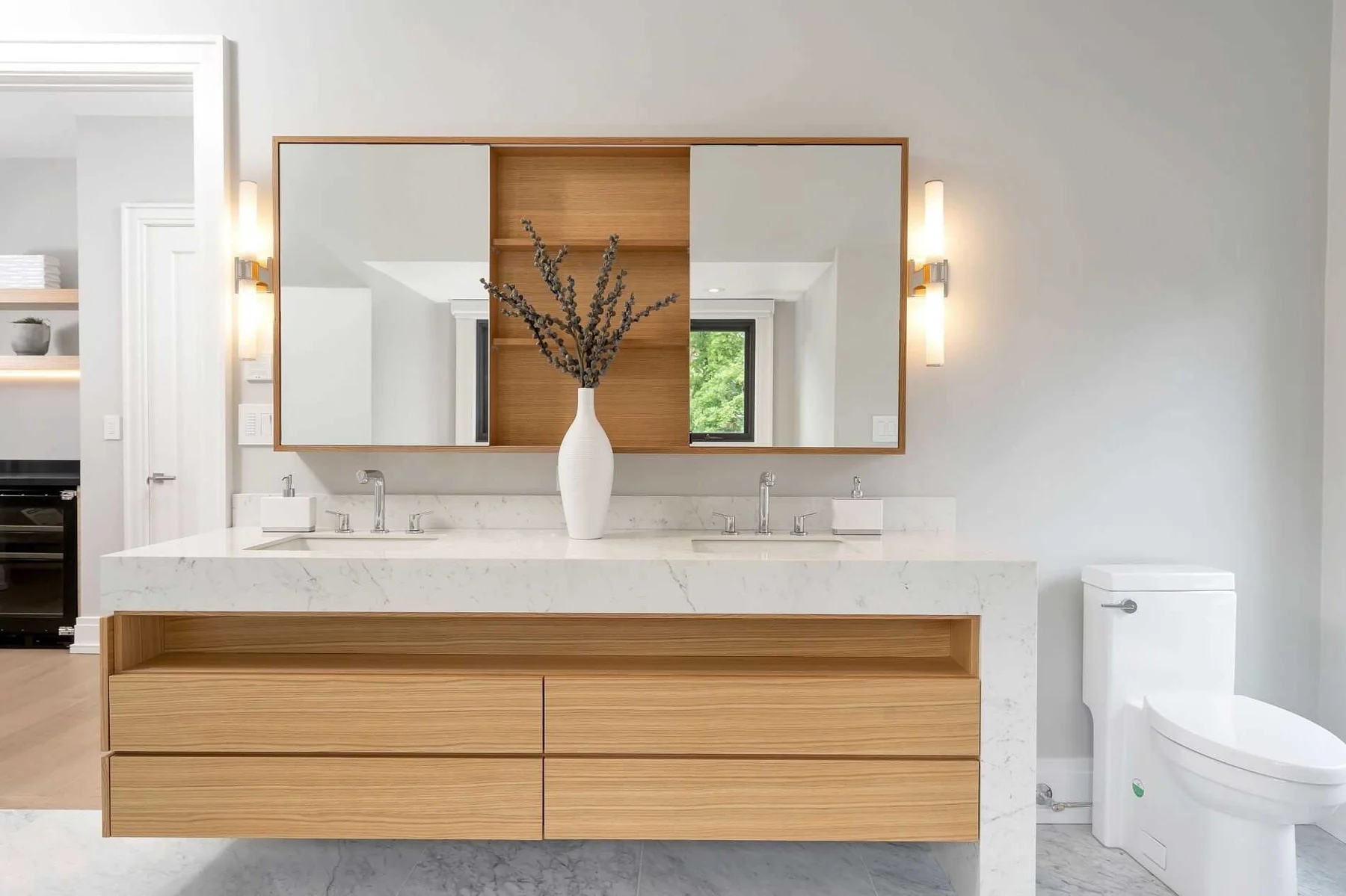 Vanities by Luxury Carpentry